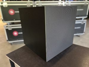 Аренда светодиодного экрана P1.9 Spider, угол 90°
